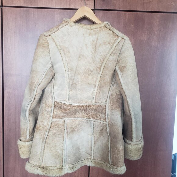 Vintage 1970’s Shearling Coat - Picture 4 of 7